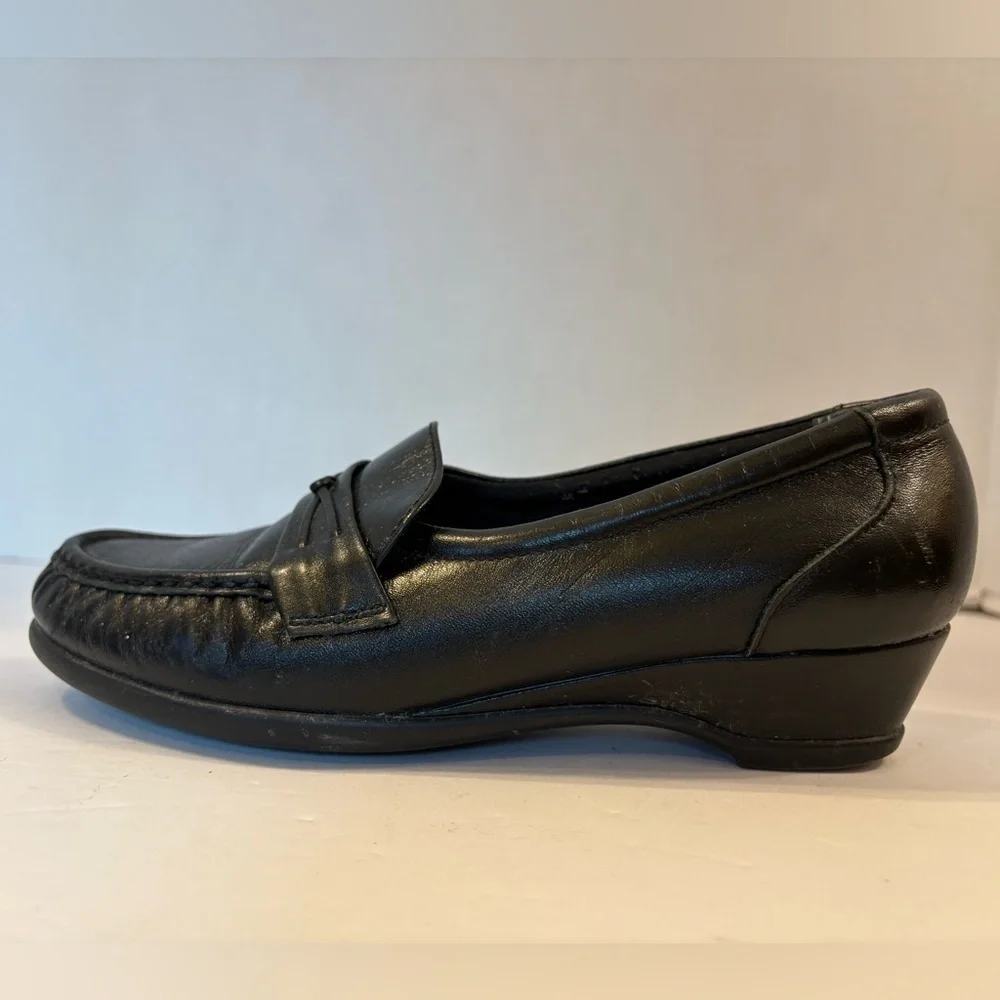 SAS Tripad Comfort black leather slip-on loafers shoes size 5.5